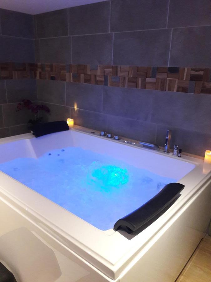 La Romance Normande Gite Balneo, Massages, 2 Pers. Les Authieux-sur-Calonne Ngoại thất bức ảnh